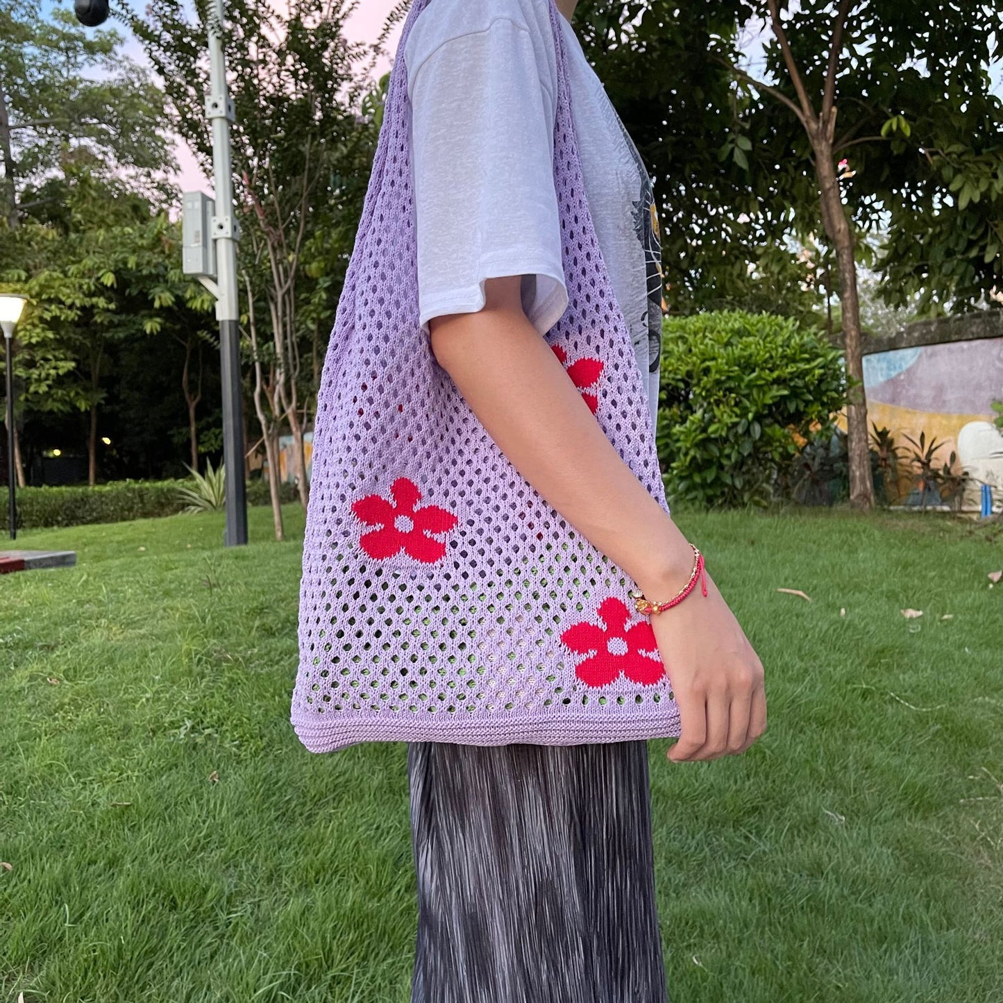 Knitted Flower Tote
